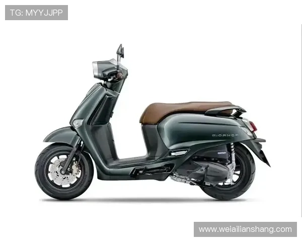 2.1万买50cc踏板？本田这款“青蛙眼”摩托，到底在玩什么花样？